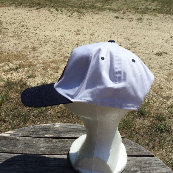 Ryoko Rain Floral Adjustable Baseball Cap - Picture 4 of 7